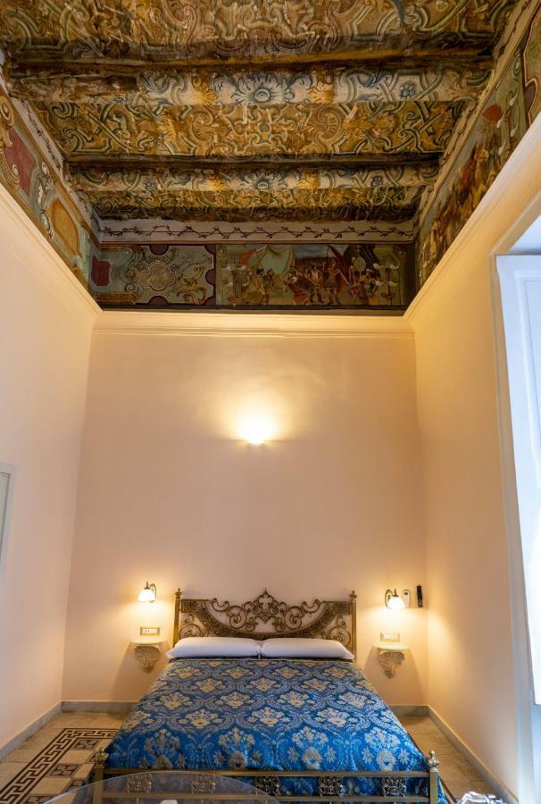 نابولي Residence San Mattia المظهر الخارجي الصورة