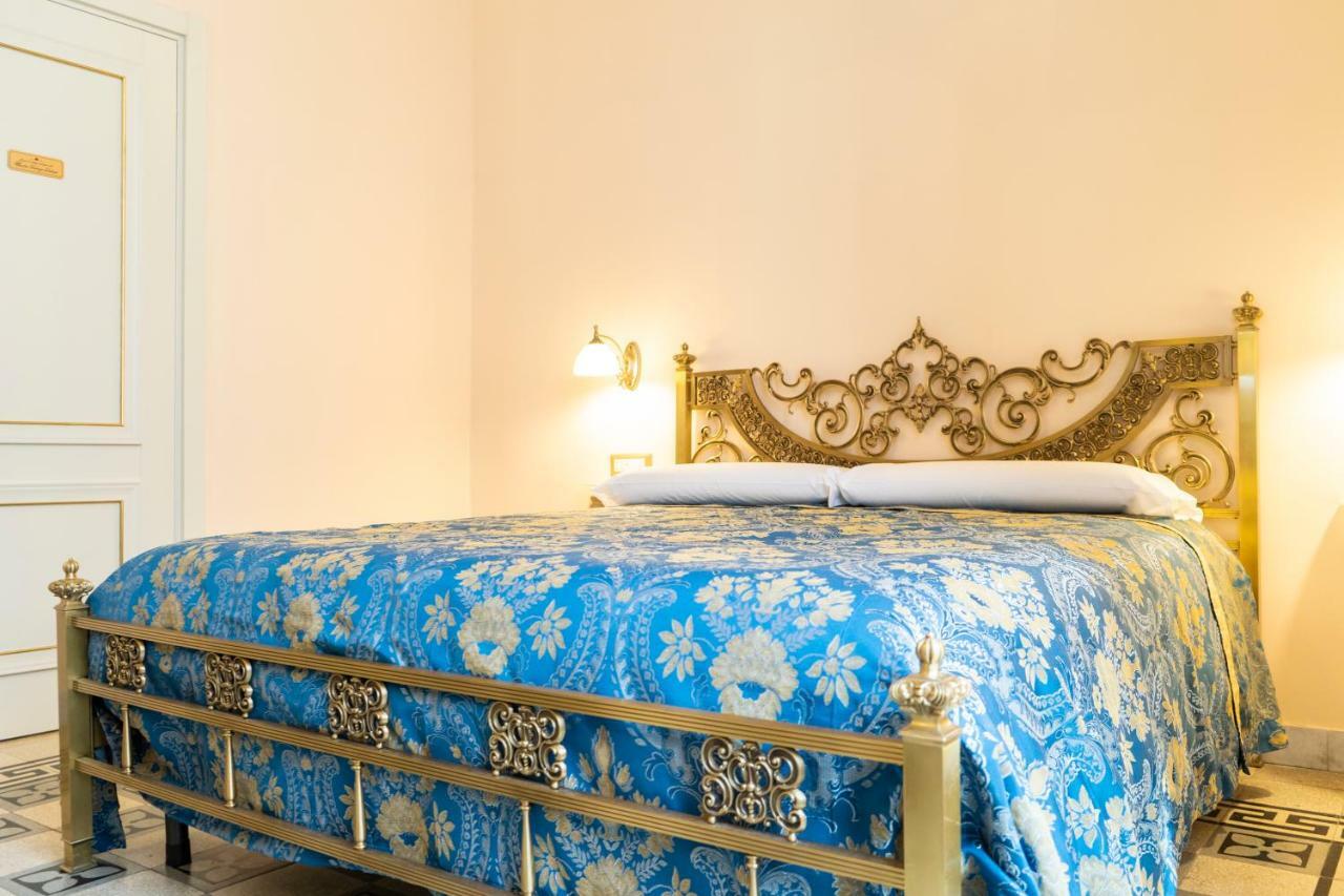 نابولي Residence San Mattia المظهر الخارجي الصورة